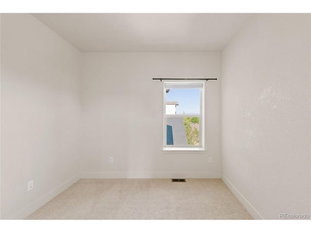 2595 Joliet St, Aurora, CO 80010