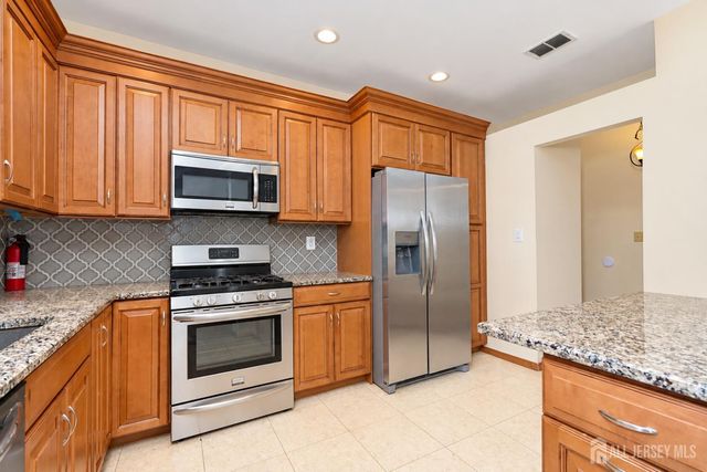 7381 Elm Court, South Brunswick, NJ 08852