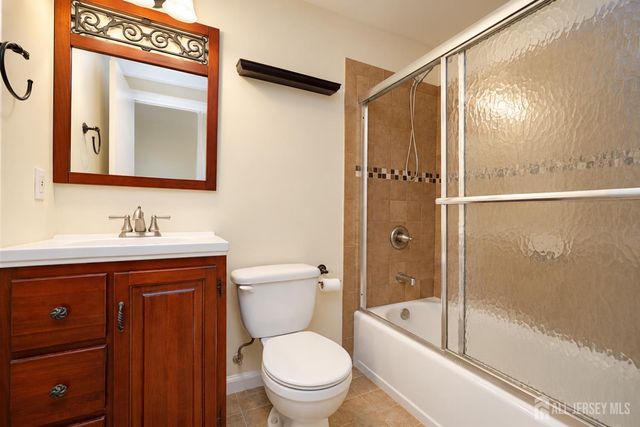 7381 Elm Court, South Brunswick, NJ 08852