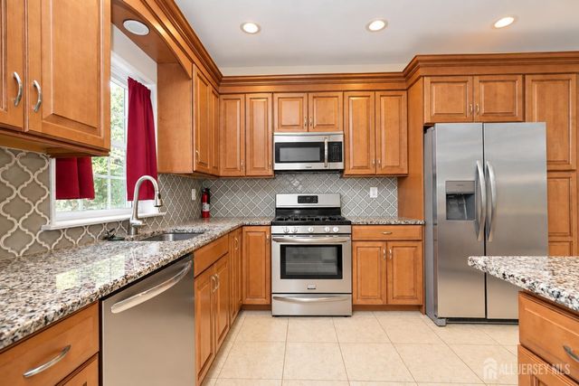 7381 Elm Court, South Brunswick, NJ 08852