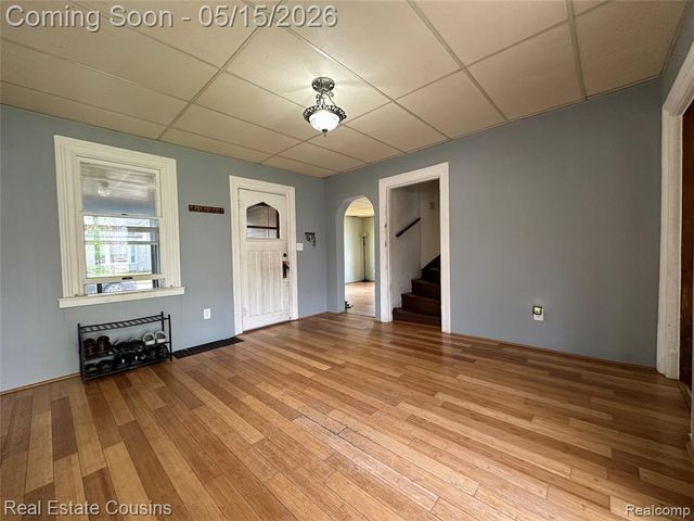 105 S Pine Street, Fenton, MI 48430