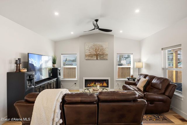 1667 Irvine WAY, Sandpoint, ID 83864
