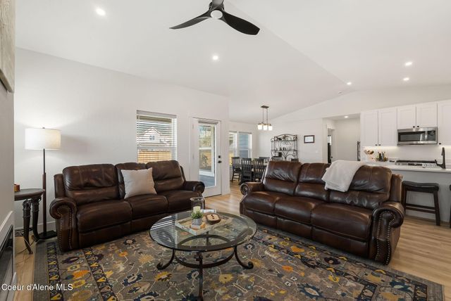 1667 Irvine WAY, Sandpoint, ID 83864