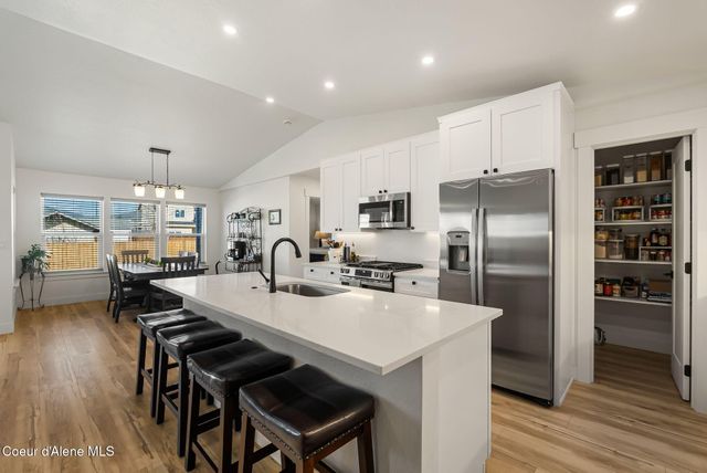 1667 Irvine WAY, Sandpoint, ID 83864