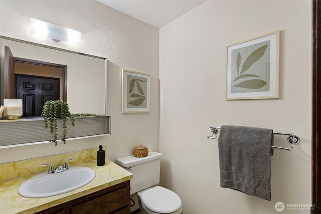 9545 Interlake Avenue N, Seattle, WA 98103