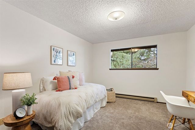 9545 Interlake Avenue N, Seattle, WA 98103