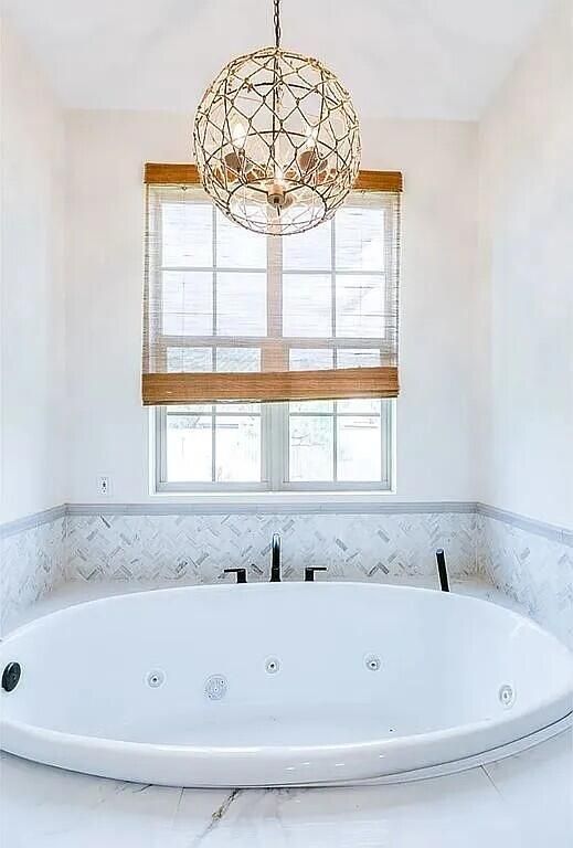 Image 10 of property listing at 15555 Deer Valley Loop, Carlsbad, TX 76934