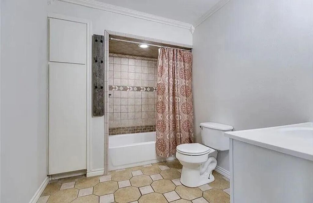 Image 25 of property listing at 15555 Deer Valley Loop, Carlsbad, TX 76934