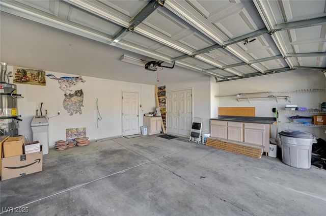 9333 Mount Cherie Avenue 102, Las Vegas, NV 89129