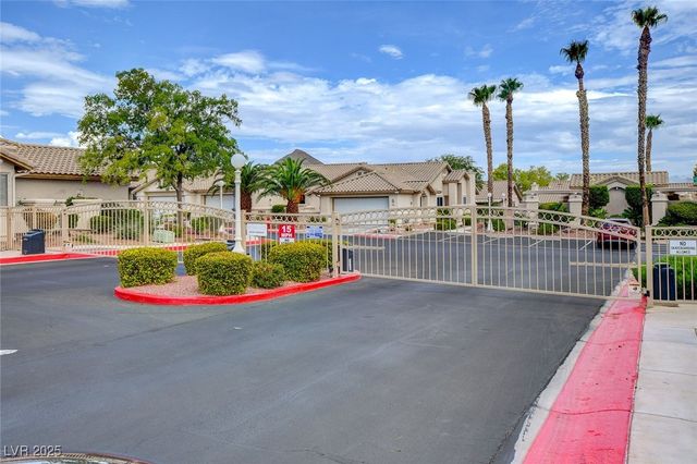 9333 Mount Cherie Avenue 102, Las Vegas, NV 89129