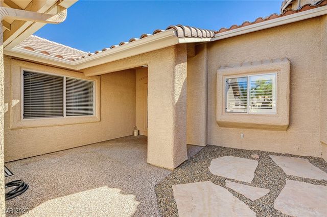 9333 Mount Cherie Avenue 102, Las Vegas, NV 89129