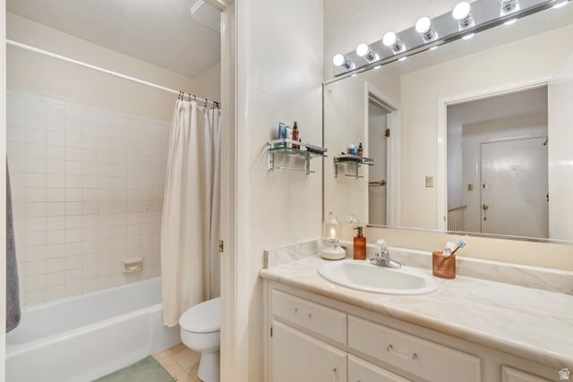 4797 S 2124 E, Holladay, UT 84117