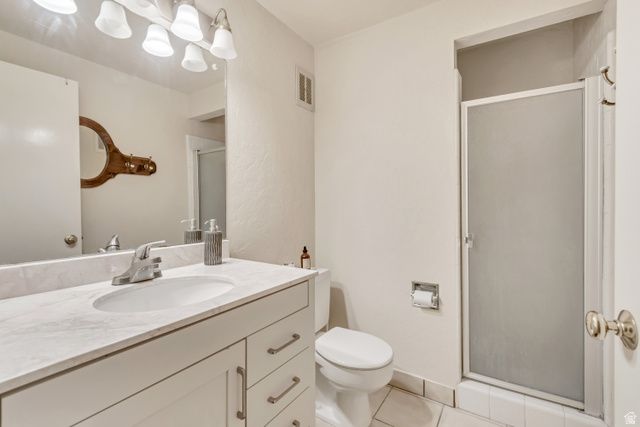 4797 S 2124 E, Holladay, UT 84117