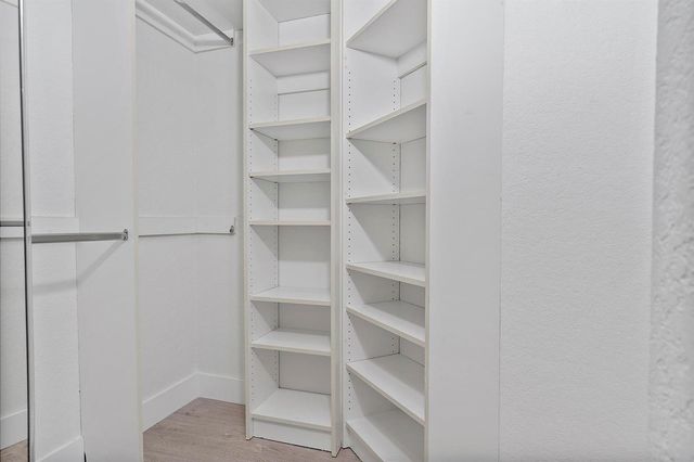 2742 Kinsington Circle, Weston, FL 33332