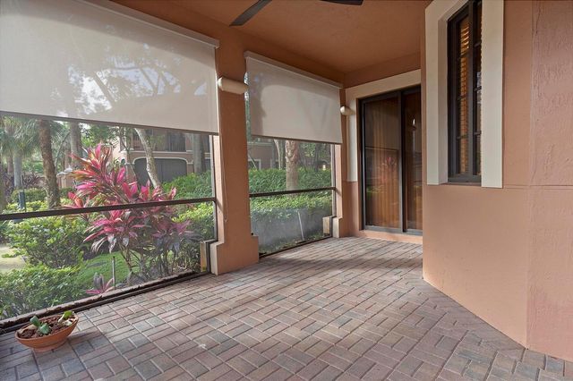 2742 Kinsington Circle, Weston, FL 33332