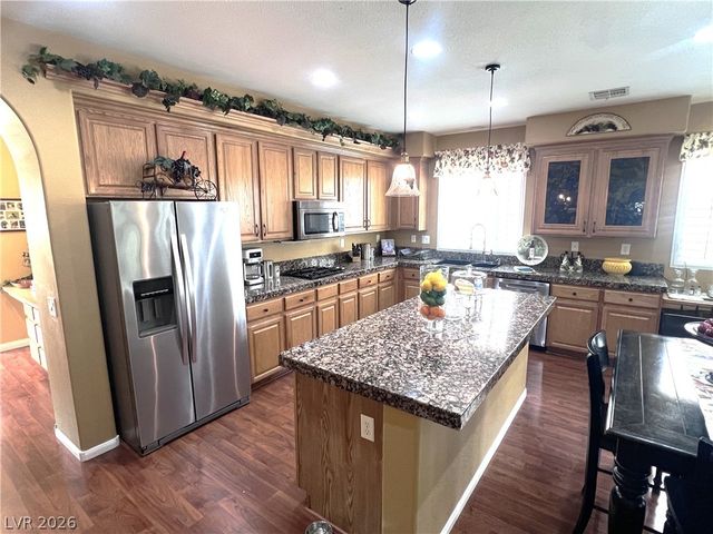 8313 Weeping Springs Avenue, Las Vegas, NV 89131