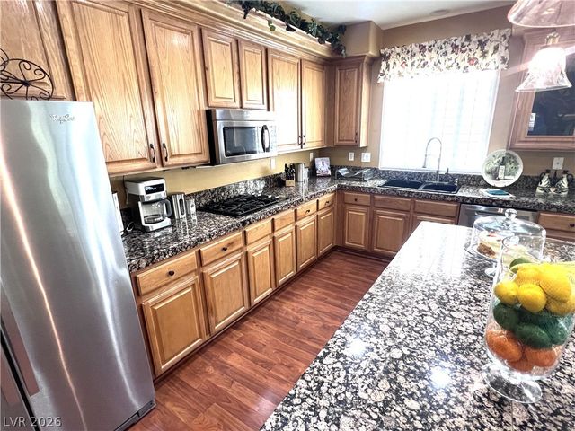 8313 Weeping Springs Avenue, Las Vegas, NV 89131