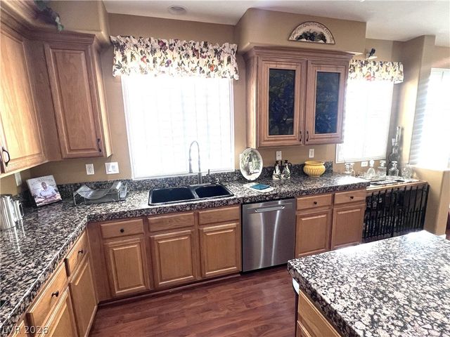 8313 Weeping Springs Avenue, Las Vegas, NV 89131