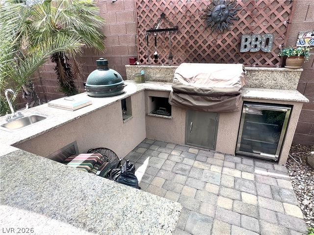 8313 Weeping Springs Avenue, Las Vegas, NV 89131