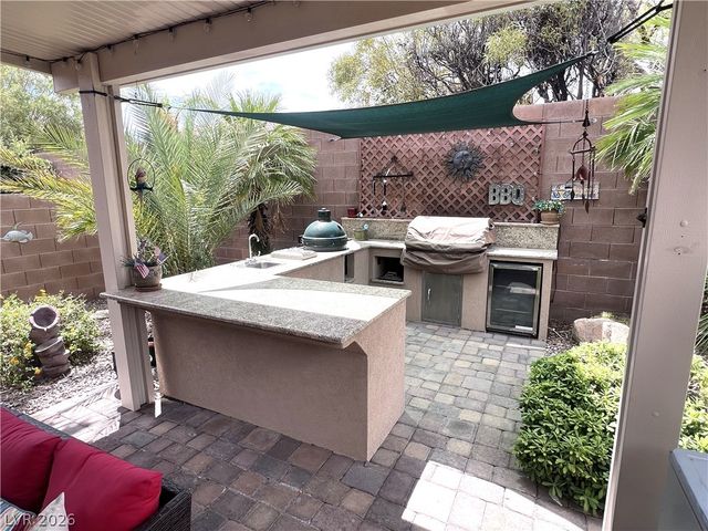 8313 Weeping Springs Avenue, Las Vegas, NV 89131
