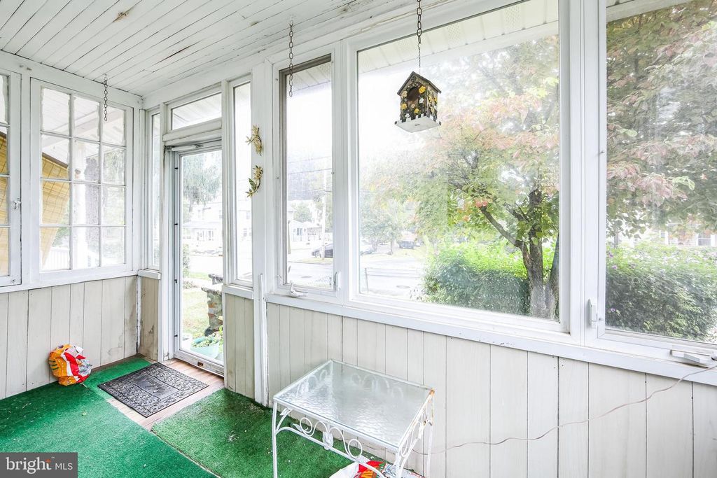 72 W CENTRAL AVE, Paoli, PA 19301