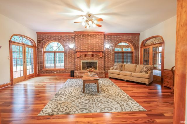 157 The Woods, Bedford, IN 47421