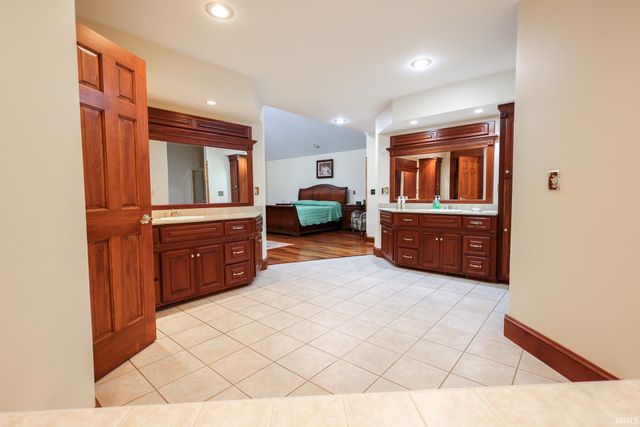 157 The Woods, Bedford, IN 47421