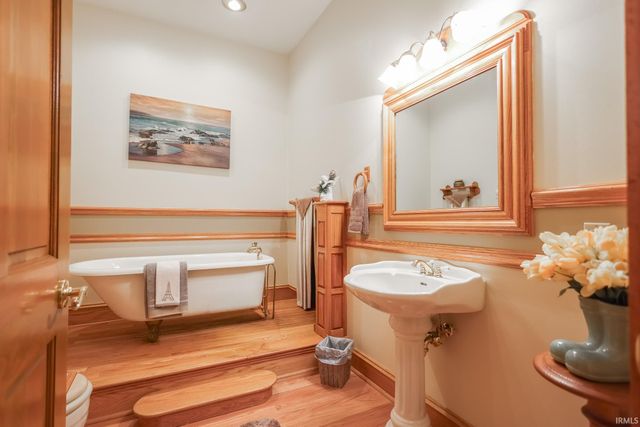 157 The Woods, Bedford, IN 47421