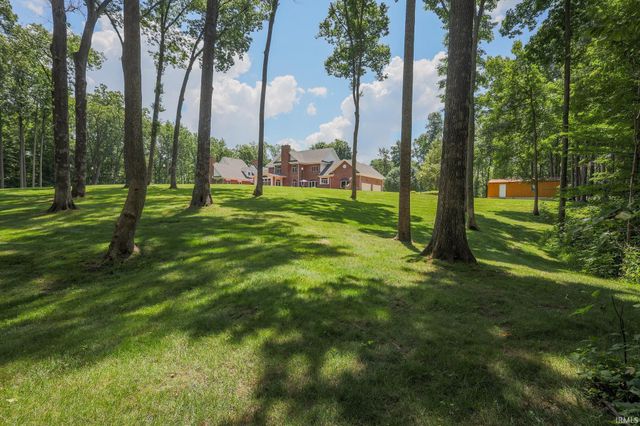 157 The Woods, Bedford, IN 47421