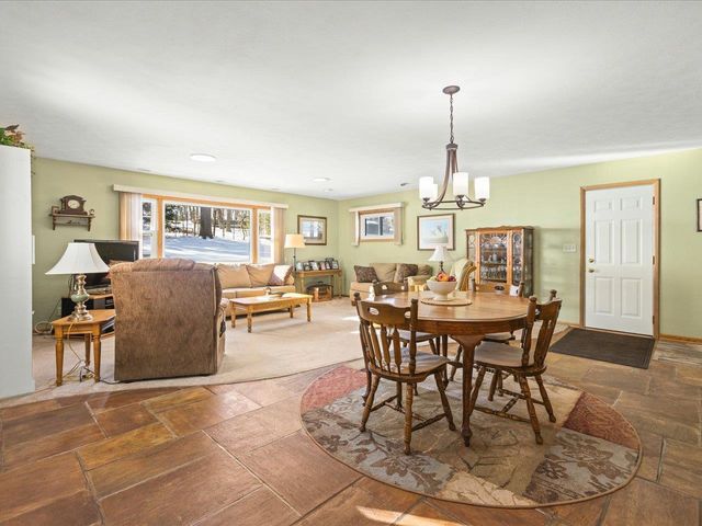 3708 Bee Lane, Beloit, WI 53511