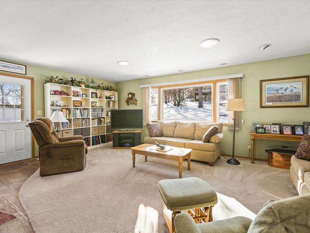 3708 Bee Lane, Beloit, WI 53511