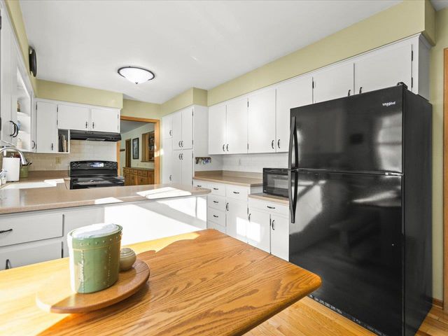 3708 Bee Lane, Beloit, WI 53511