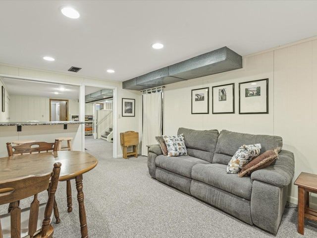 3708 Bee Lane, Beloit, WI 53511