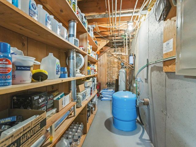 3708 Bee Lane, Beloit, WI 53511