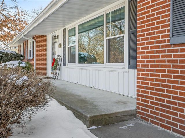 3708 Bee Lane, Beloit, WI 53511