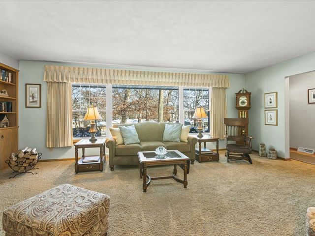 3708 Bee Lane, Beloit, WI 53511