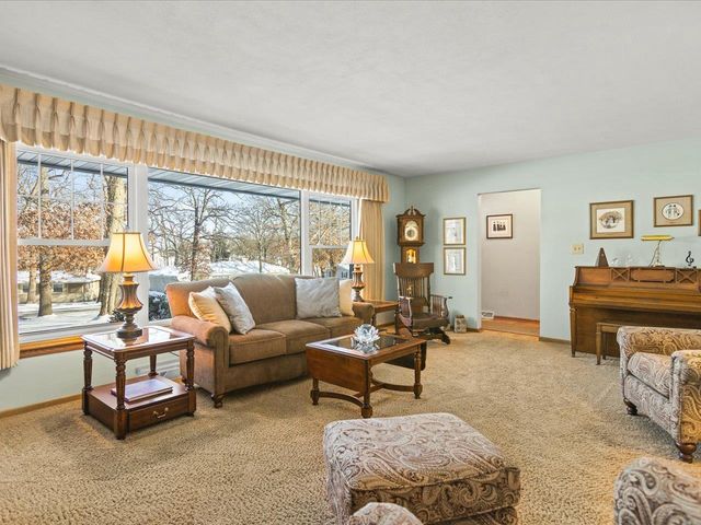 3708 Bee Lane, Beloit, WI 53511