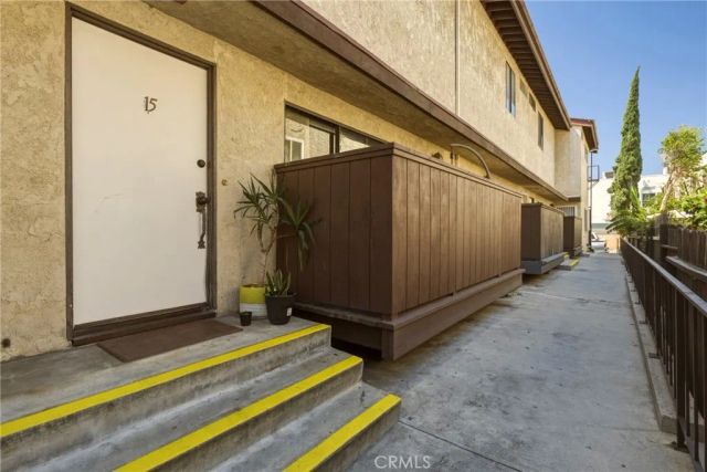 8933 Willis 15, Panorama City, CA 91402