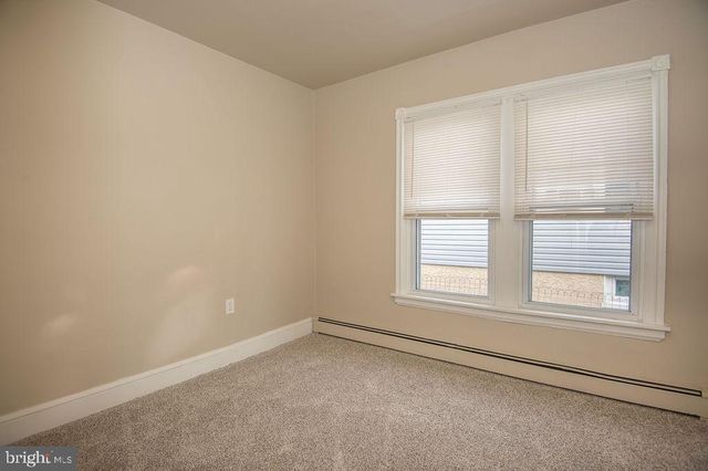 4 FORREST AVE, Wilmington, DE 19805