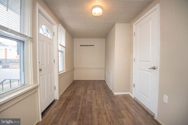 4 FORREST AVE, Wilmington, DE 19805