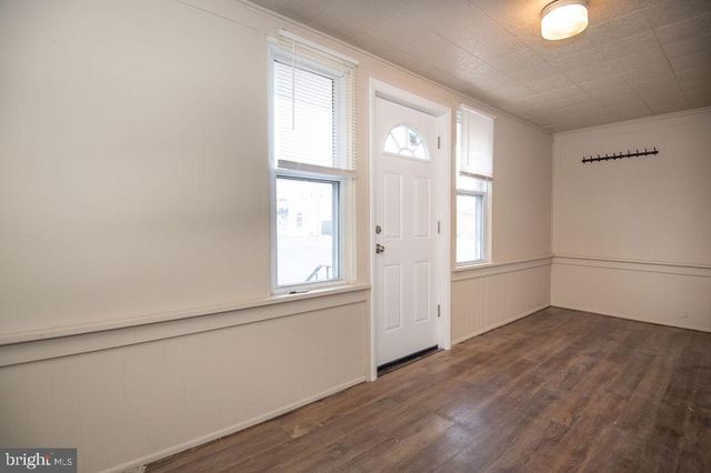 4 FORREST AVE, Wilmington, DE 19805