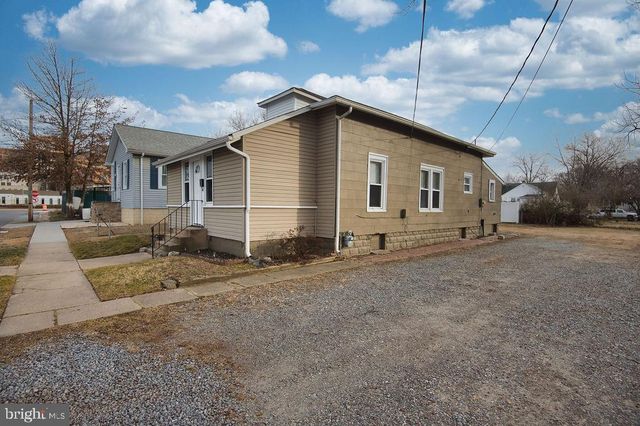 4 FORREST AVE, Wilmington, DE 19805