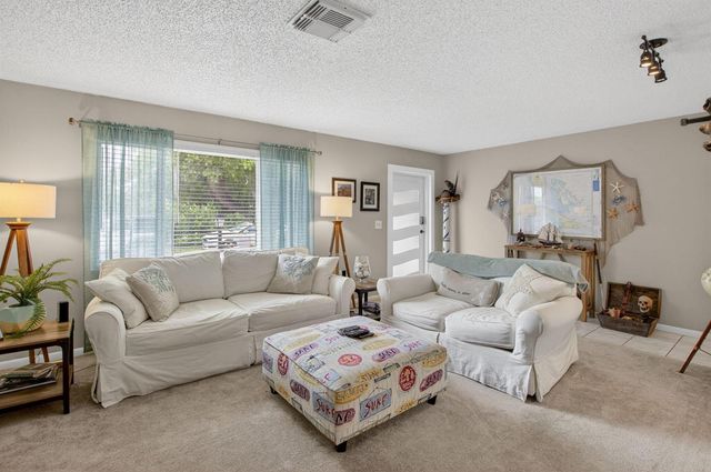 1803 SW 22nd Way, Boynton Beach, FL 33426
