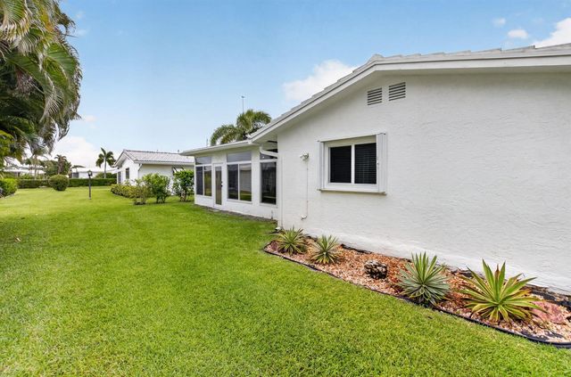 1803 SW 22nd Way, Boynton Beach, FL 33426