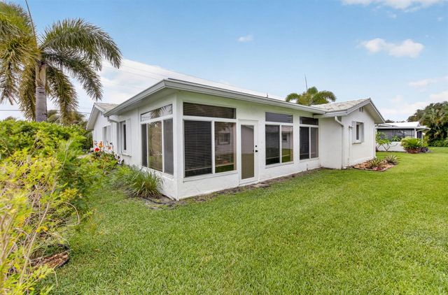 1803 SW 22nd Way, Boynton Beach, FL 33426