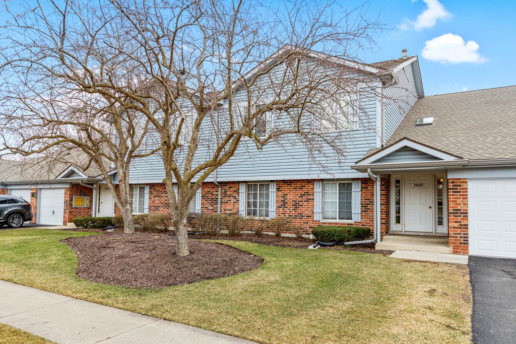 1665 Commodore Court 7, Schaumburg, IL 60193