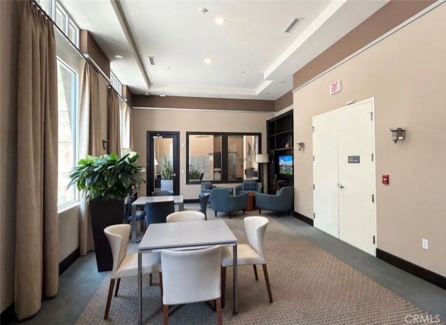 150 The Promenade North, Long Beach, CA 90802