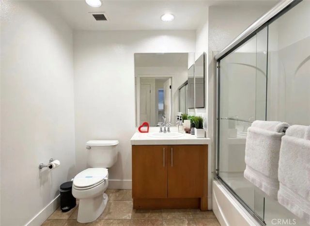 150 The Promenade North, Long Beach, CA 90802