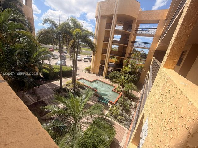 6475 W Oakland Park Boulevard 308, Lauderhill, FL 33313