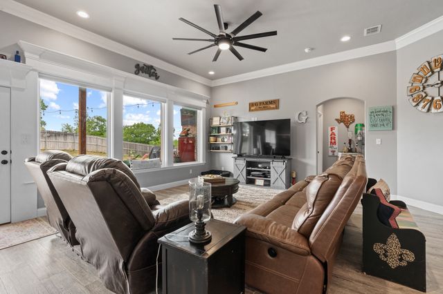 5530 Contrary Creek Road, Granbury, TX 76048